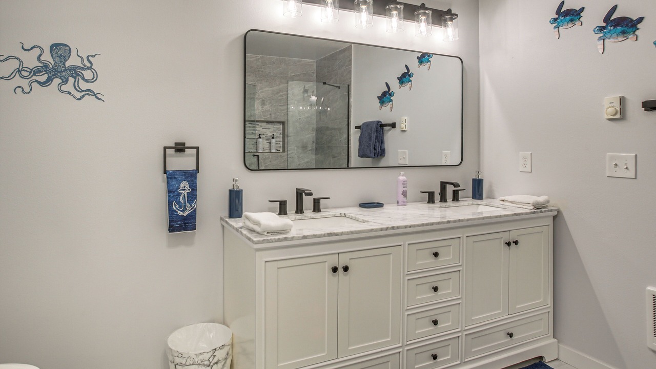 Photo of Bathroom in Port Hadlock