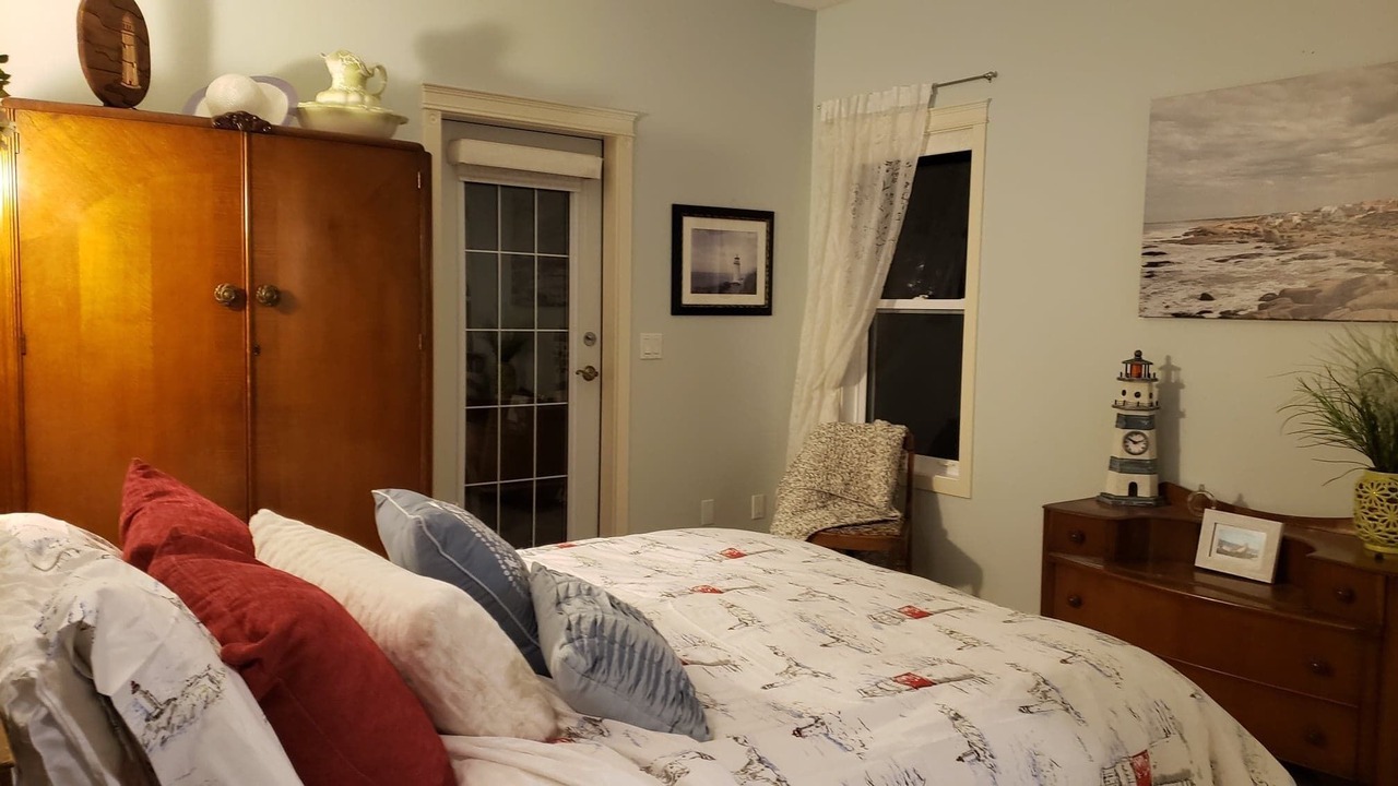 Photo of Bedroom in Point Roberts