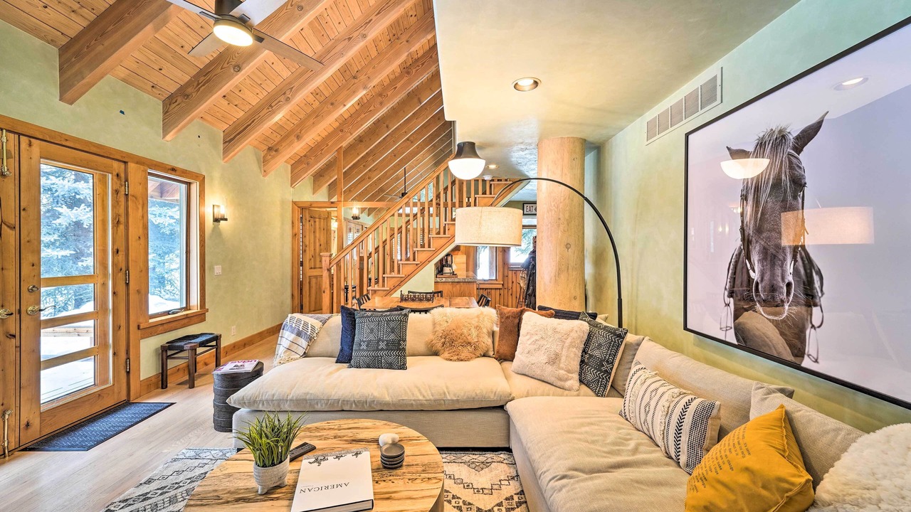 Photo of Livingroom in Weyyakin Ranch