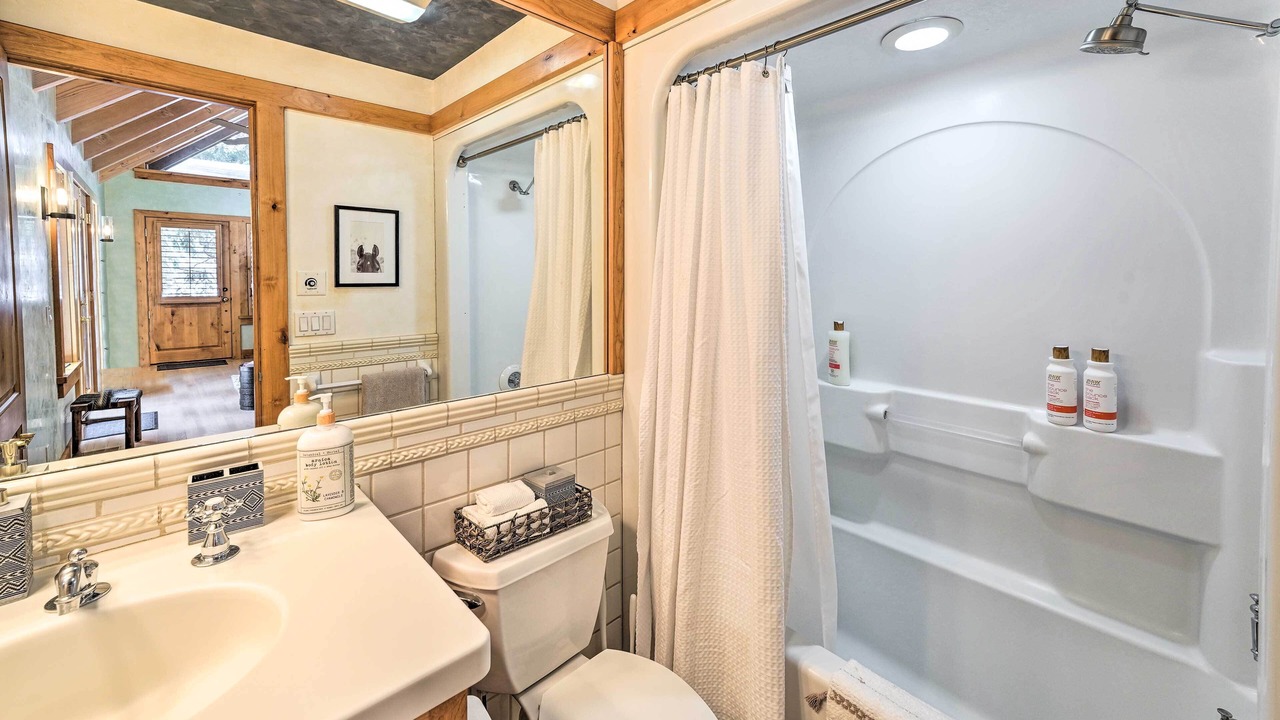 Photo of Bathroom in Weyyakin Ranch
