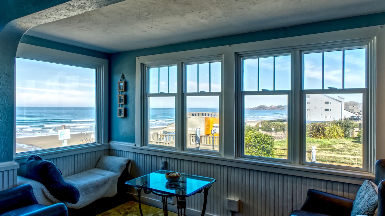 Photo of Livingroom in Newport