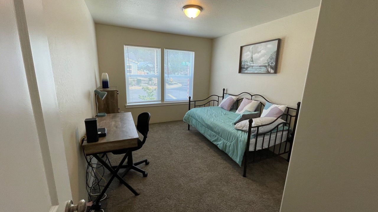 Photo of Bedroom in Grants Pass