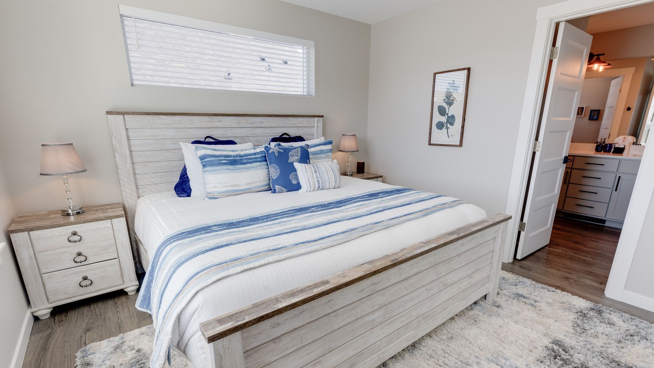 Photo of Bedroom in Ocean Shores