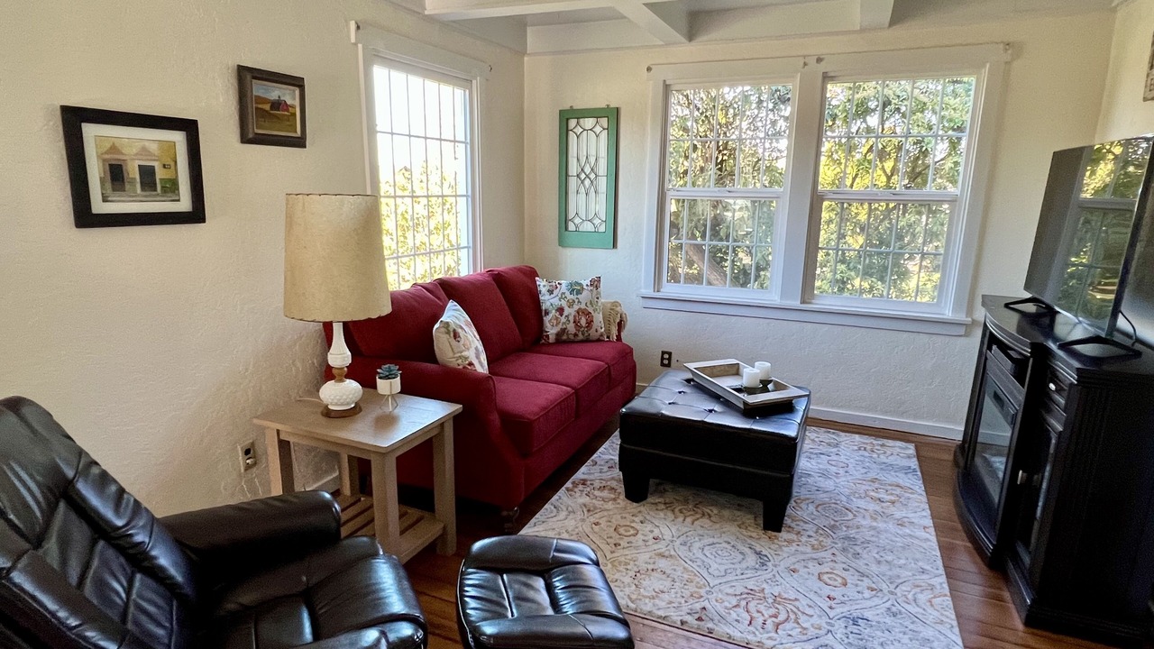 Photo of Livingroom in Port Angeles