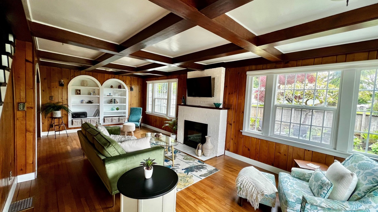 Photo of Livingroom in Port Angeles