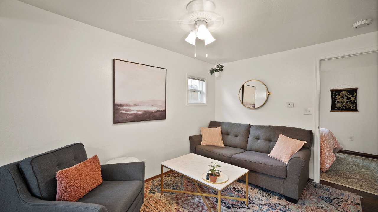 Photo of Livingroom in Garden District