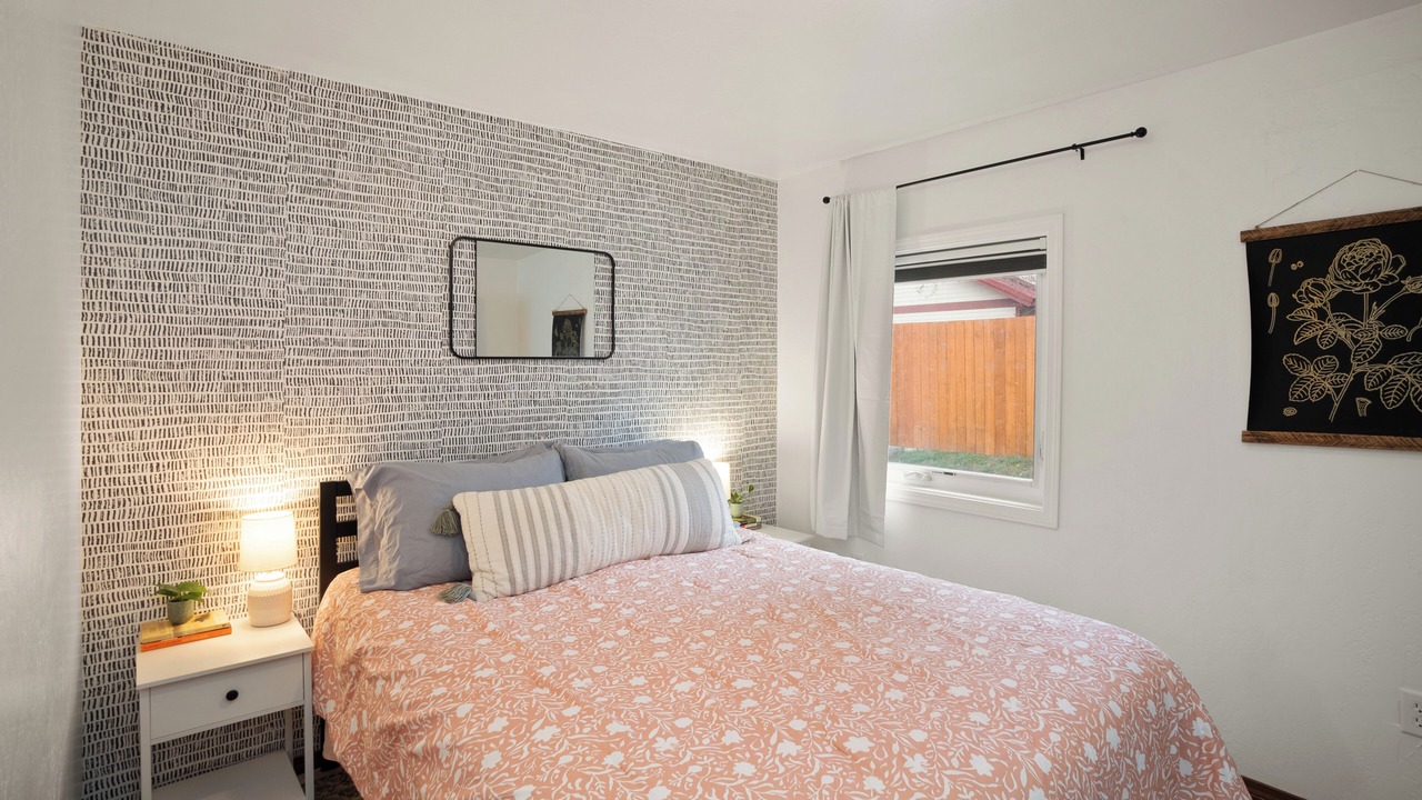 Photo of Bedroom in Garden District