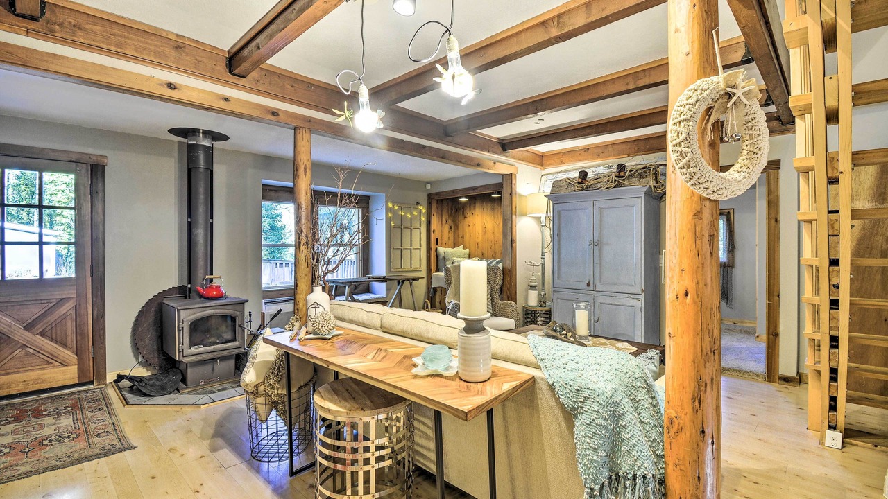 Photo of Bedroom in Fox Island