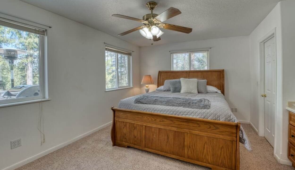 Photo of Bedroom in Garden Valley