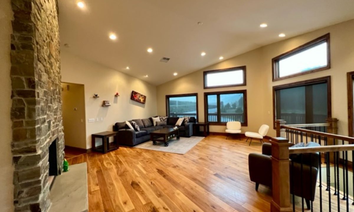 Photo of Livingroom in Big Sky