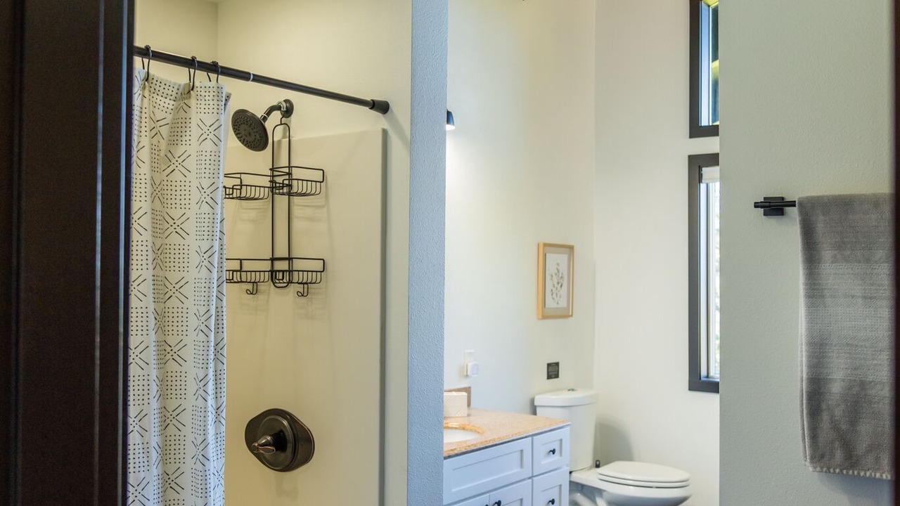 Photo of Bathroom in Waldport
