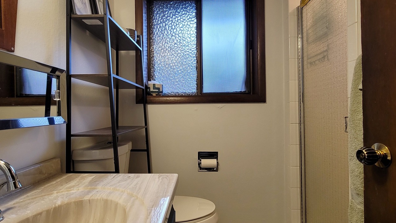 Photo of Bathroom in Reed