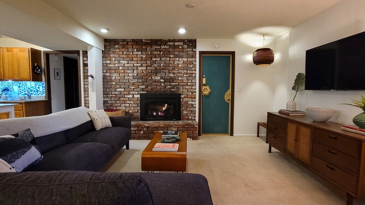 Photo of Livingroom in Reed