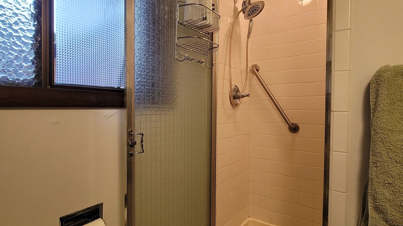 Photo of Bathroom in Reed