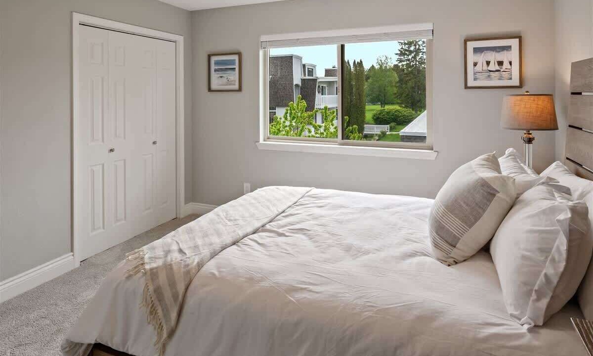 Photo of Bedroom in Sandpoint
