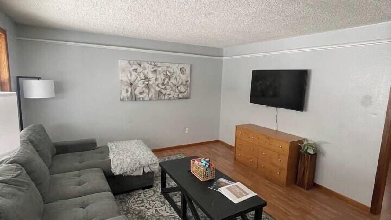 Photo of Livingroom in Garden District