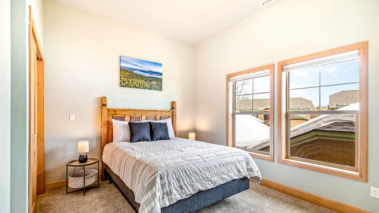 Photo of Bedroom in Dover Bay