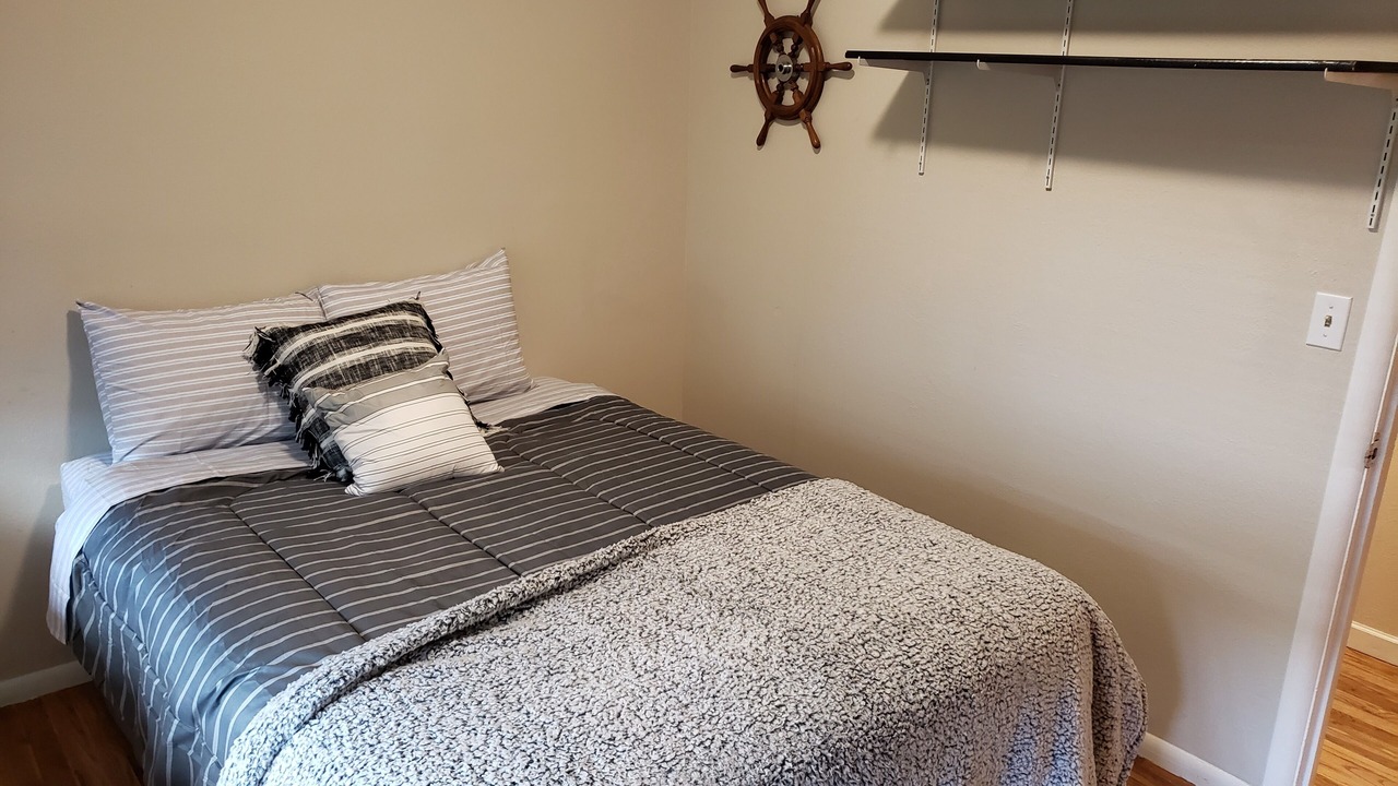 Photo of Bedroom in Sunset