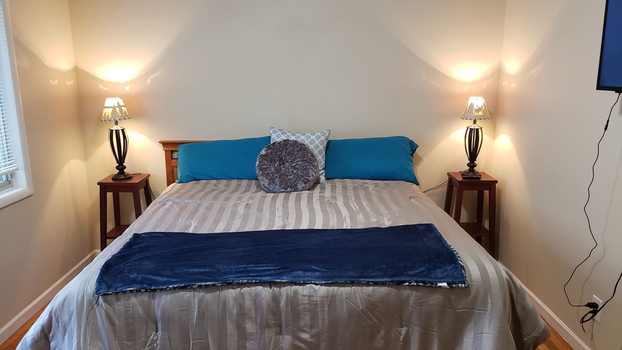 Photo of Bedroom in Sunset