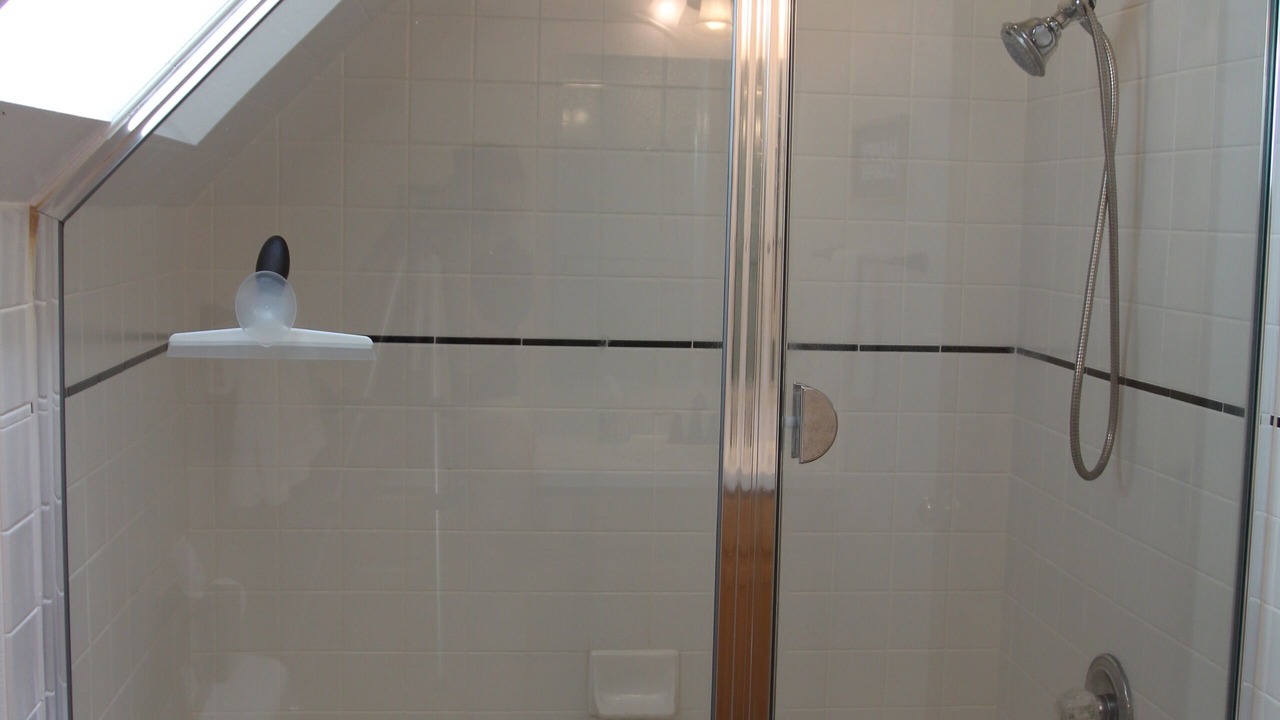 Photo of Bathroom in Enumclaw