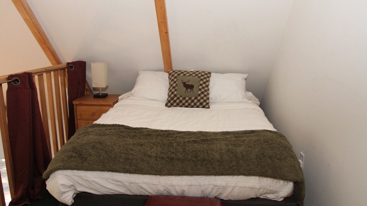 Photo of Bedroom in Enumclaw