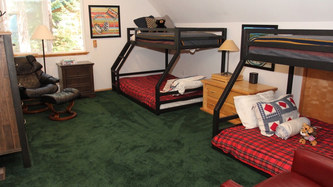 Photo of Bedroom in Enumclaw
