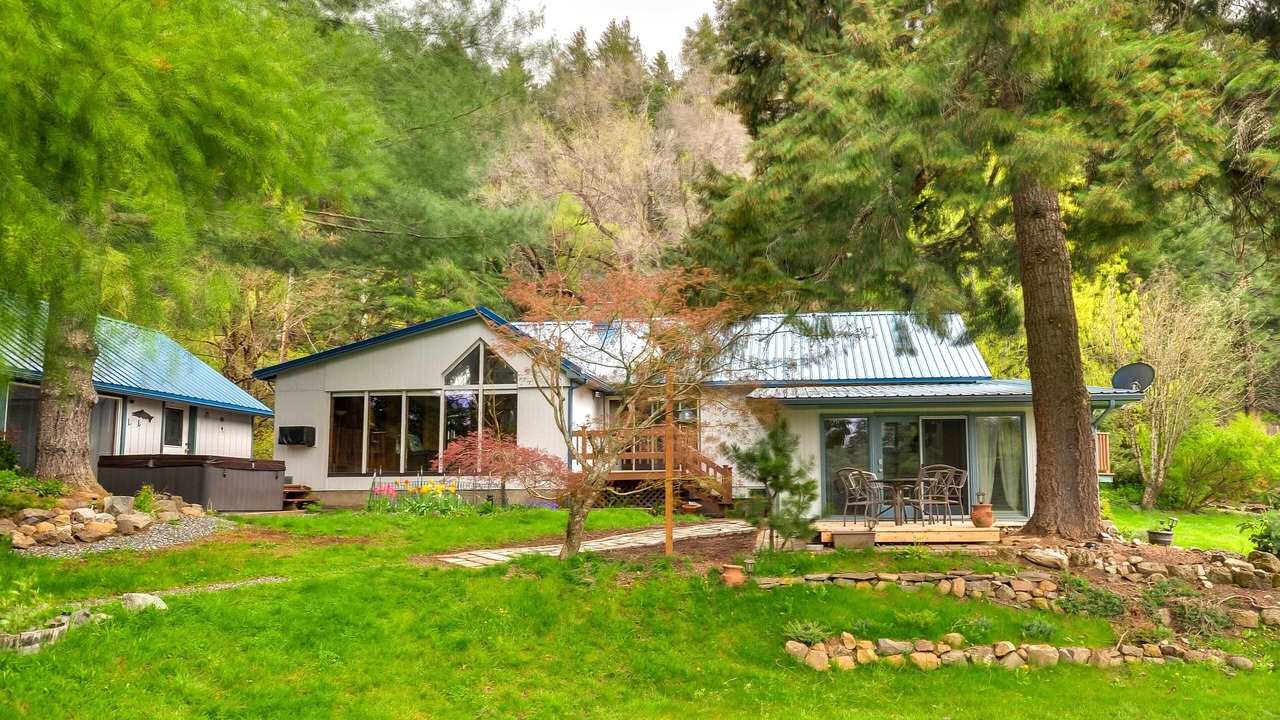 Photo of Outdoor in White Salmon