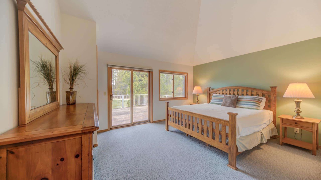 Photo of Bedroom in Sunriver
