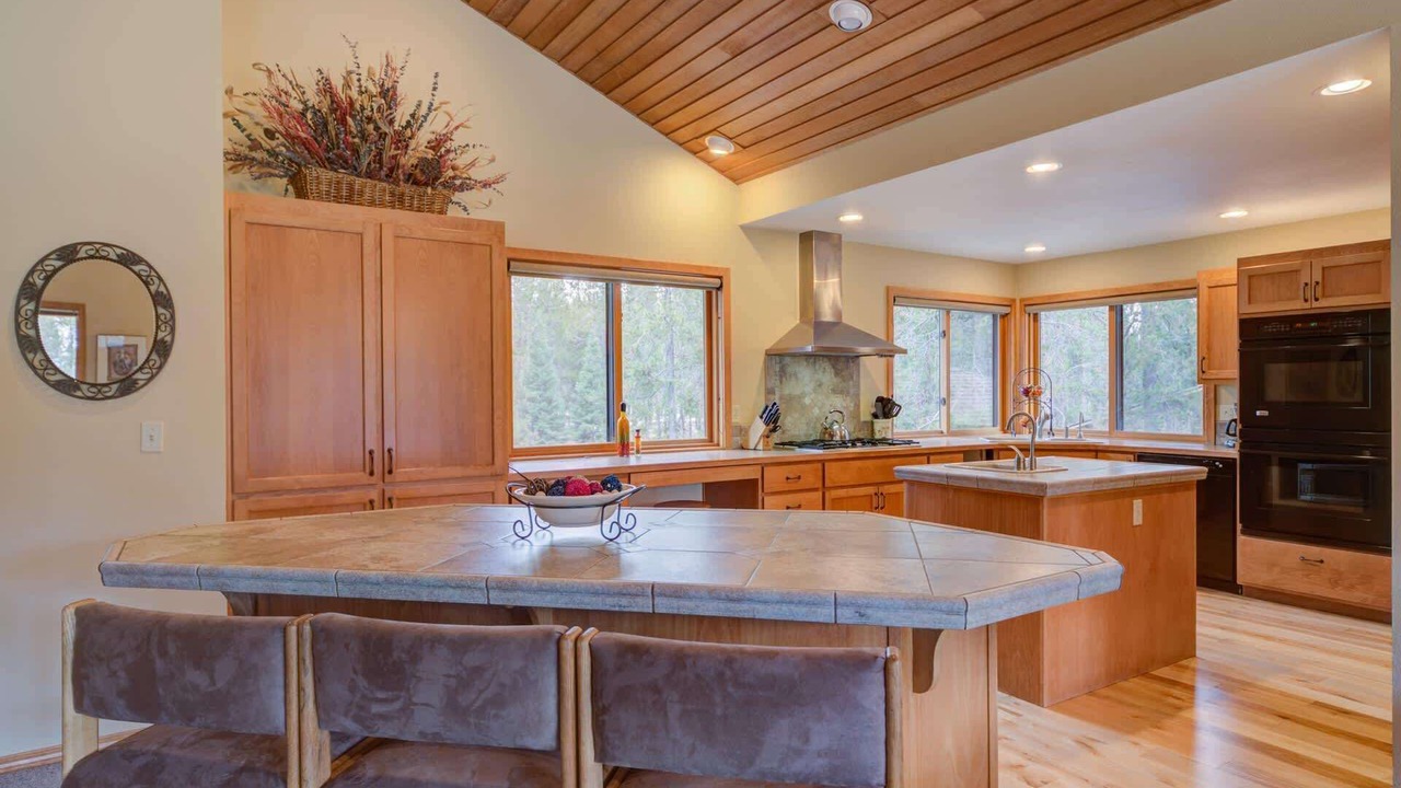 Photo of Kitchen in Sunriver