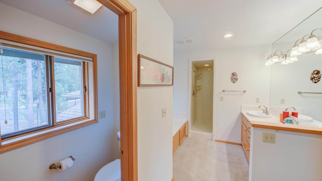 Photo of Bathroom in Sunriver