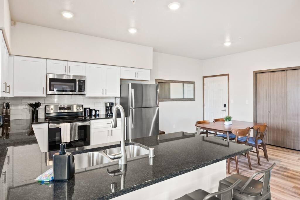 Photo of Kitchen in South Perry District