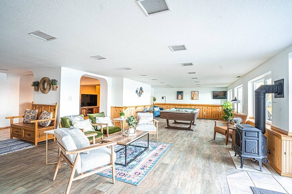 Photo of Livingroom in Longbranch
