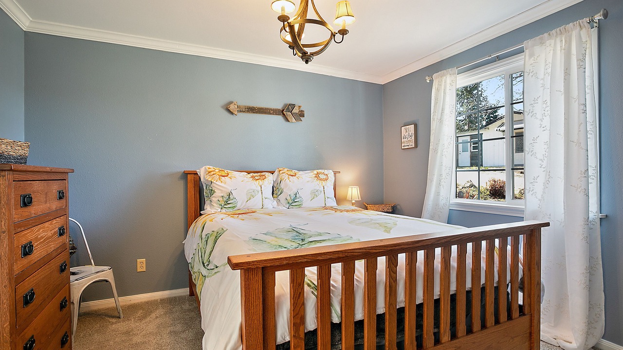Photo of Bedroom in Central Point