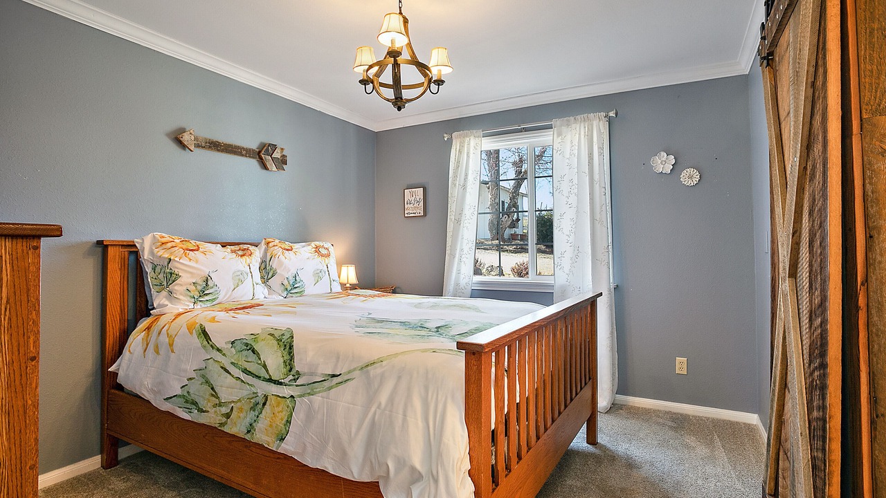 Photo of Bedroom in Central Point