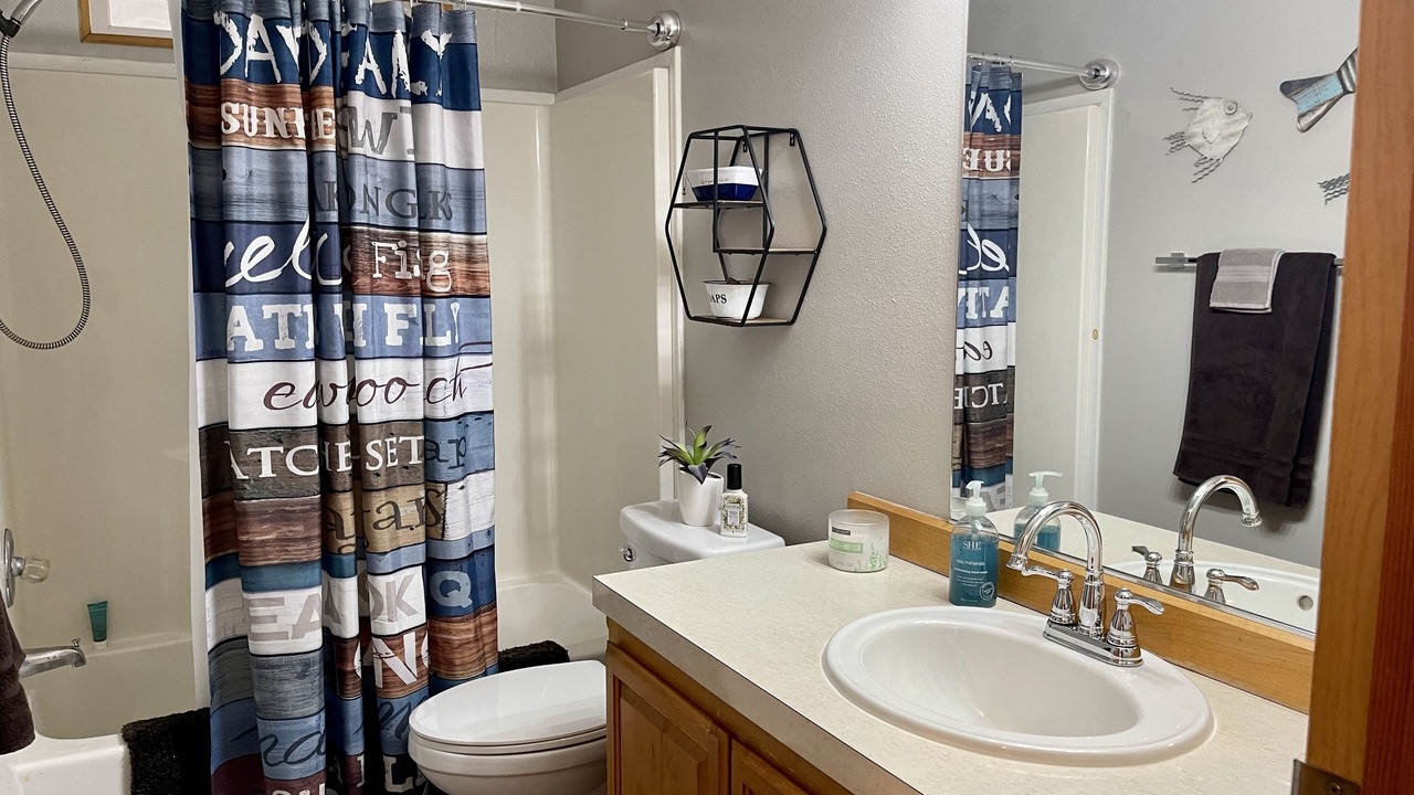 Photo of Bathroom in Chiloquin