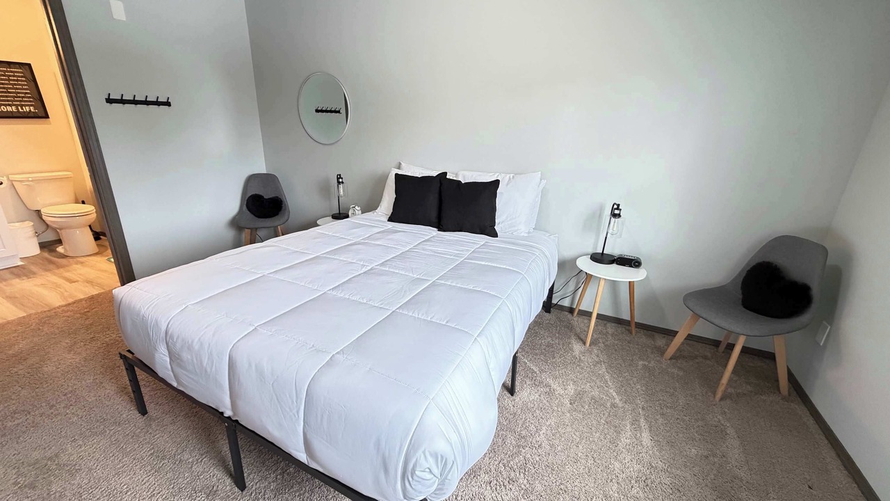 Photo of Bedroom in South Perry District