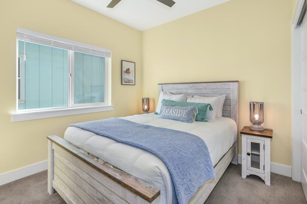Photo of Bedroom in Ocean Shores