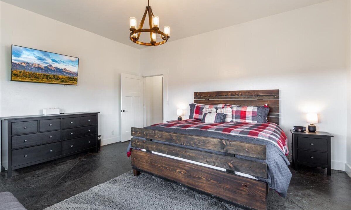 Photo of Bedroom in Island Park