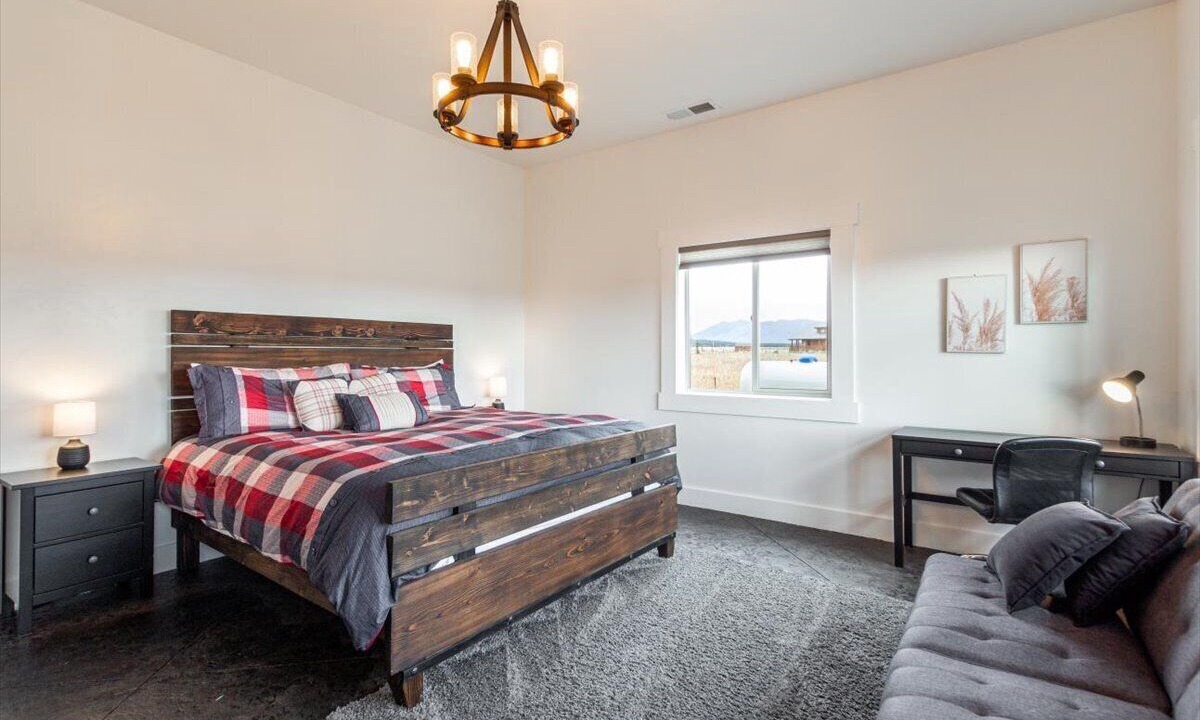 Photo of Bedroom in Island Park
