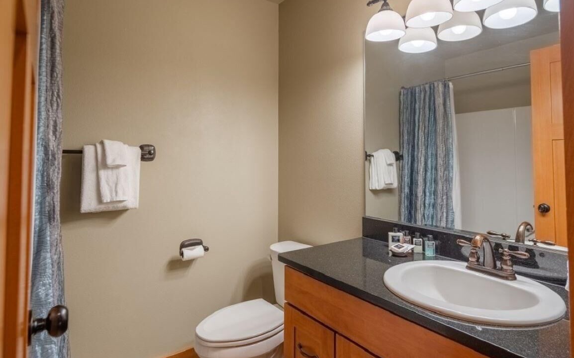 Photo of Bathroom in Cle Elum