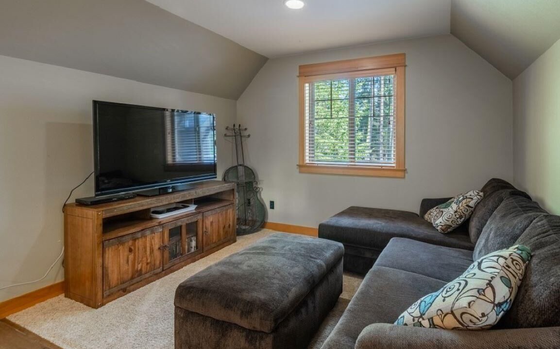 Photo of Livingroom in Cle Elum