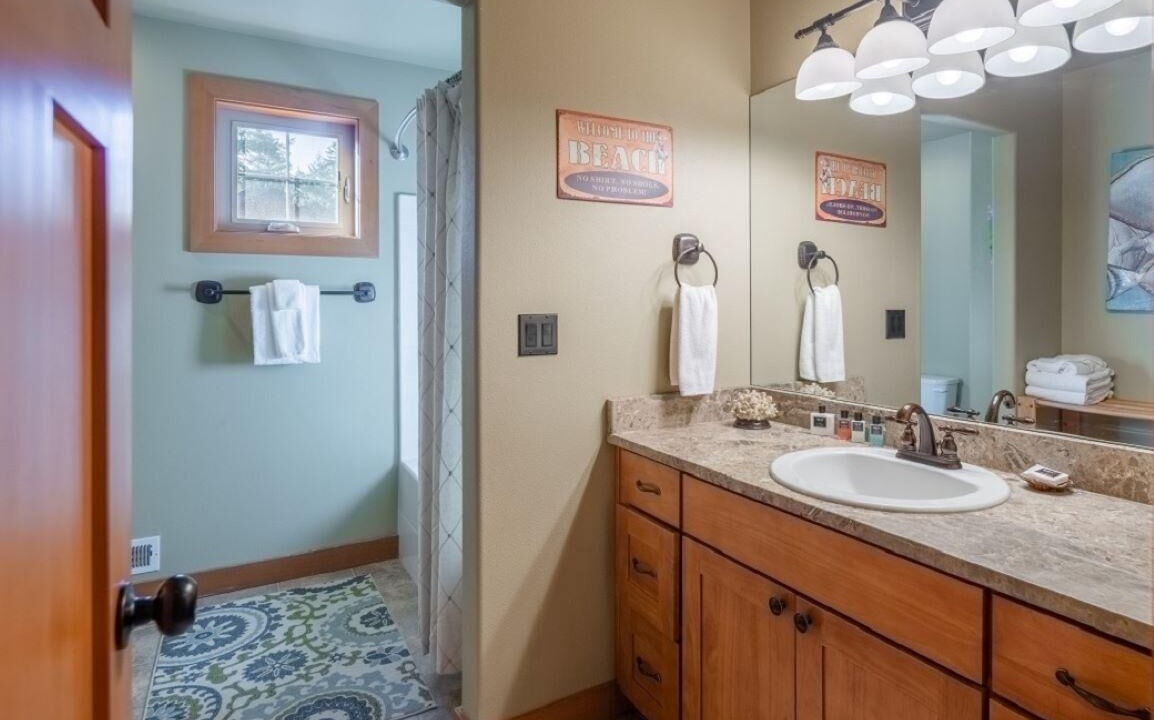 Photo of Bathroom in Cle Elum