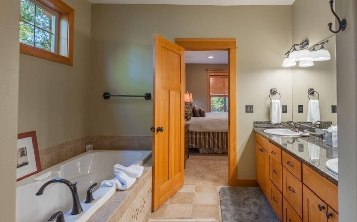 Photo of Bathroom in Cle Elum