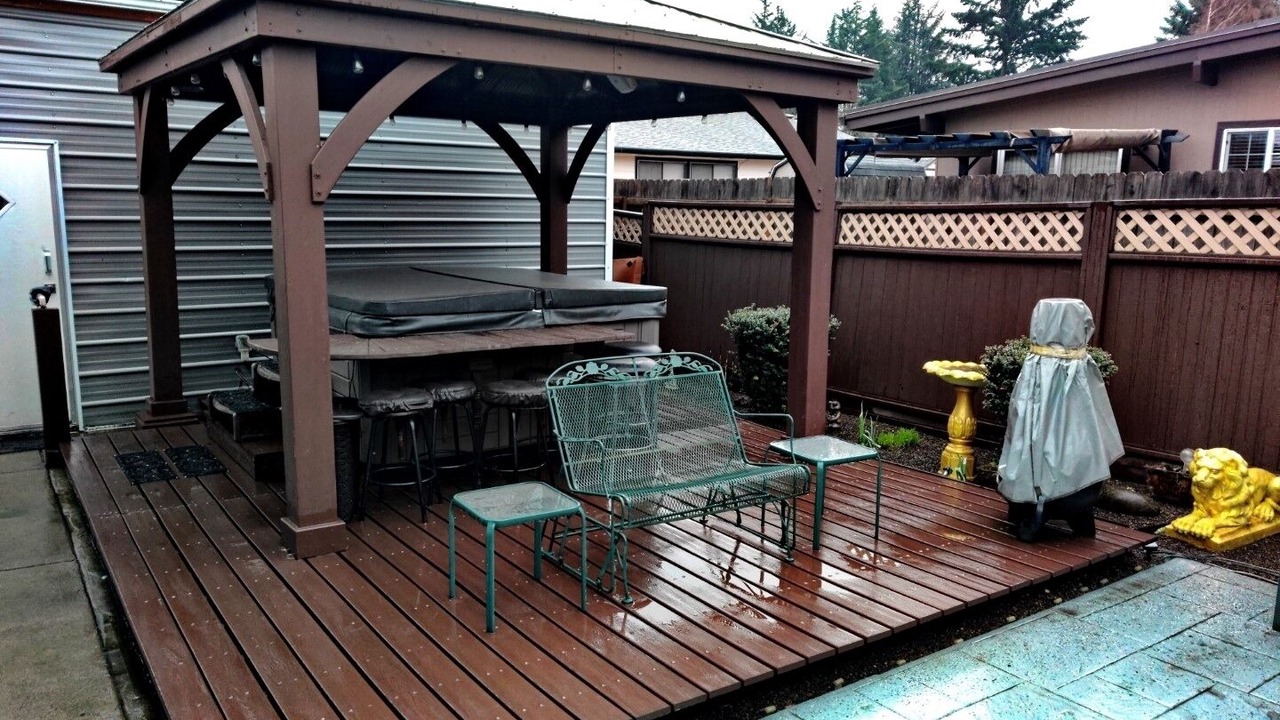 Photo of Patio Balcony in Russell
