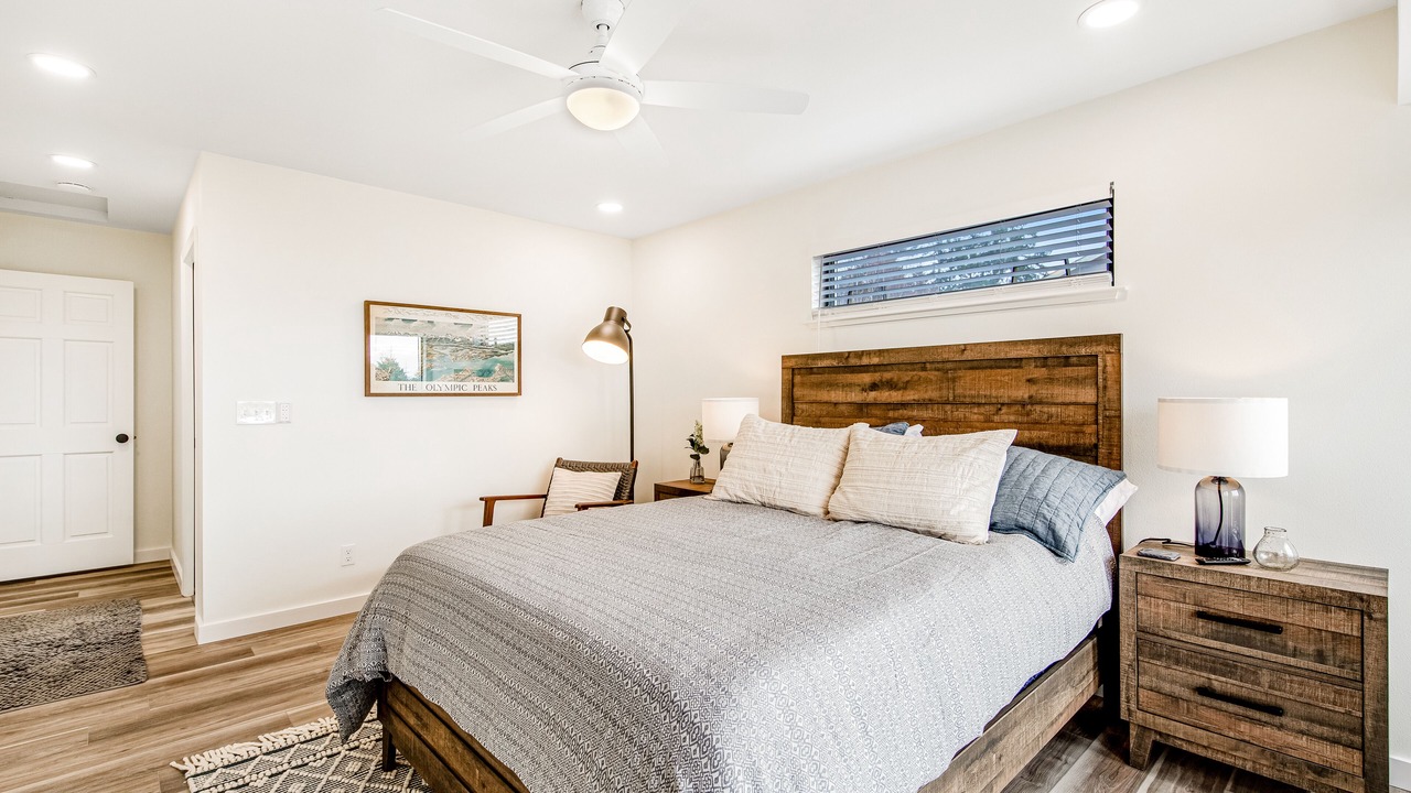Photo of Bedroom in Coupeville