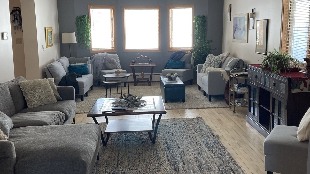 Photo of Livingroom in Calumet