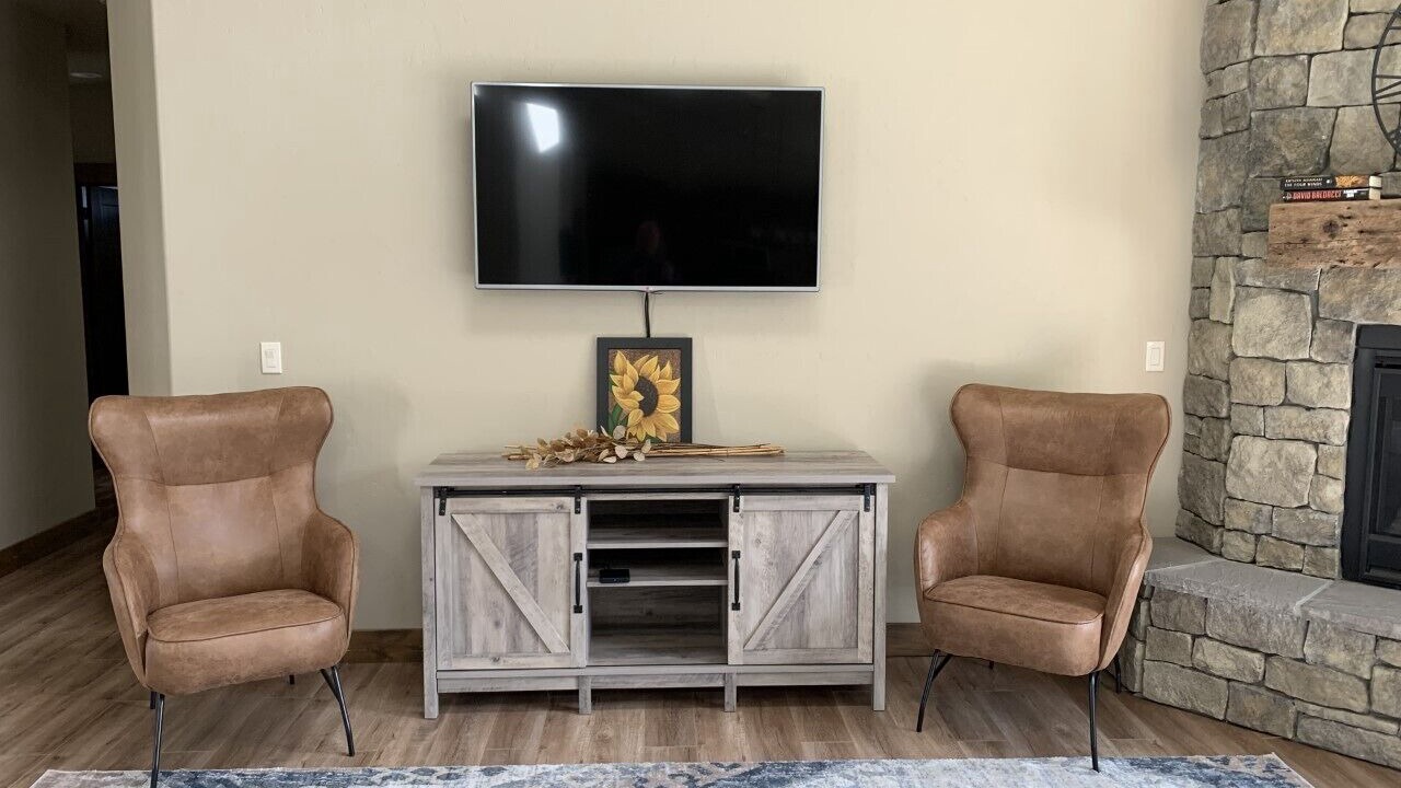 Photo of Bedroom in Three Rivers