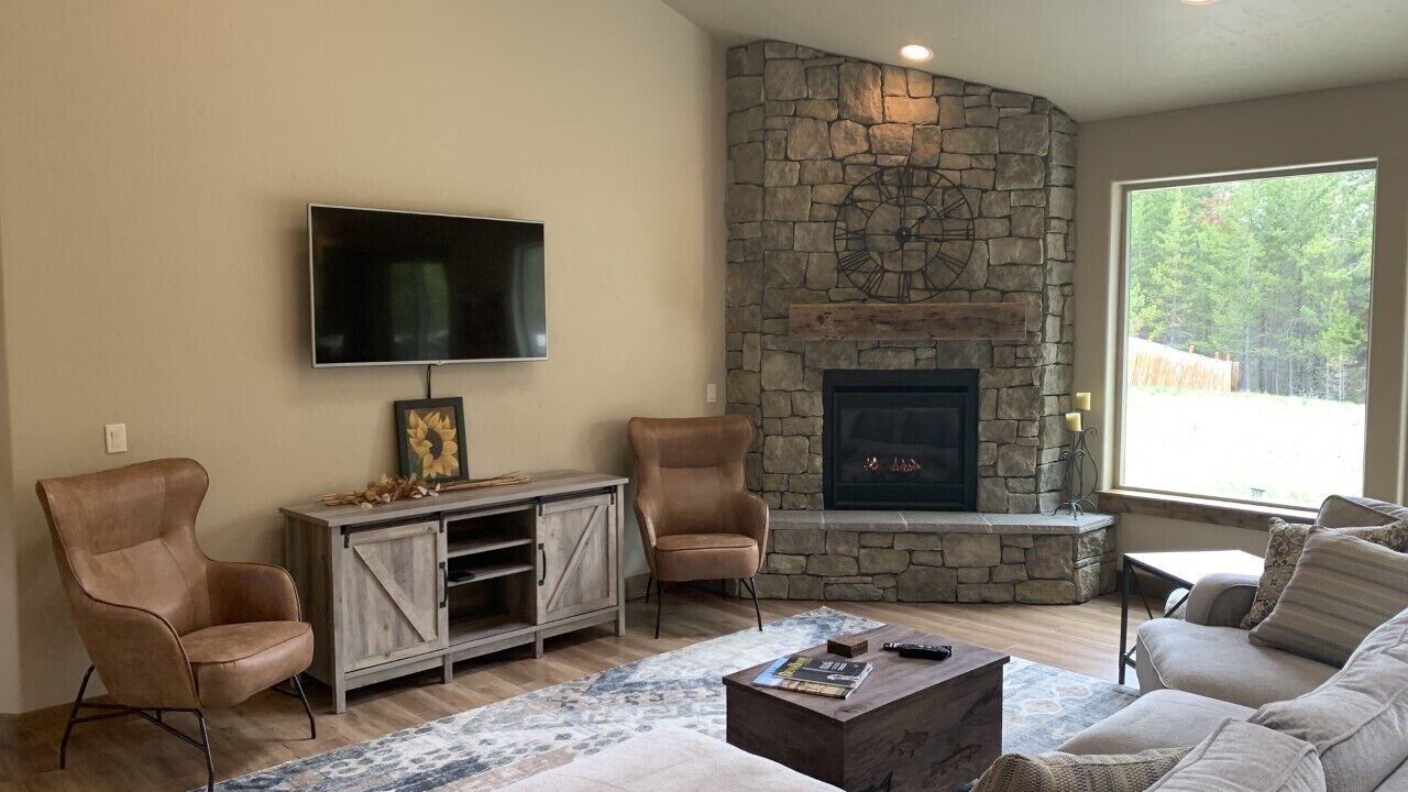 Photo of Bedroom in Three Rivers
