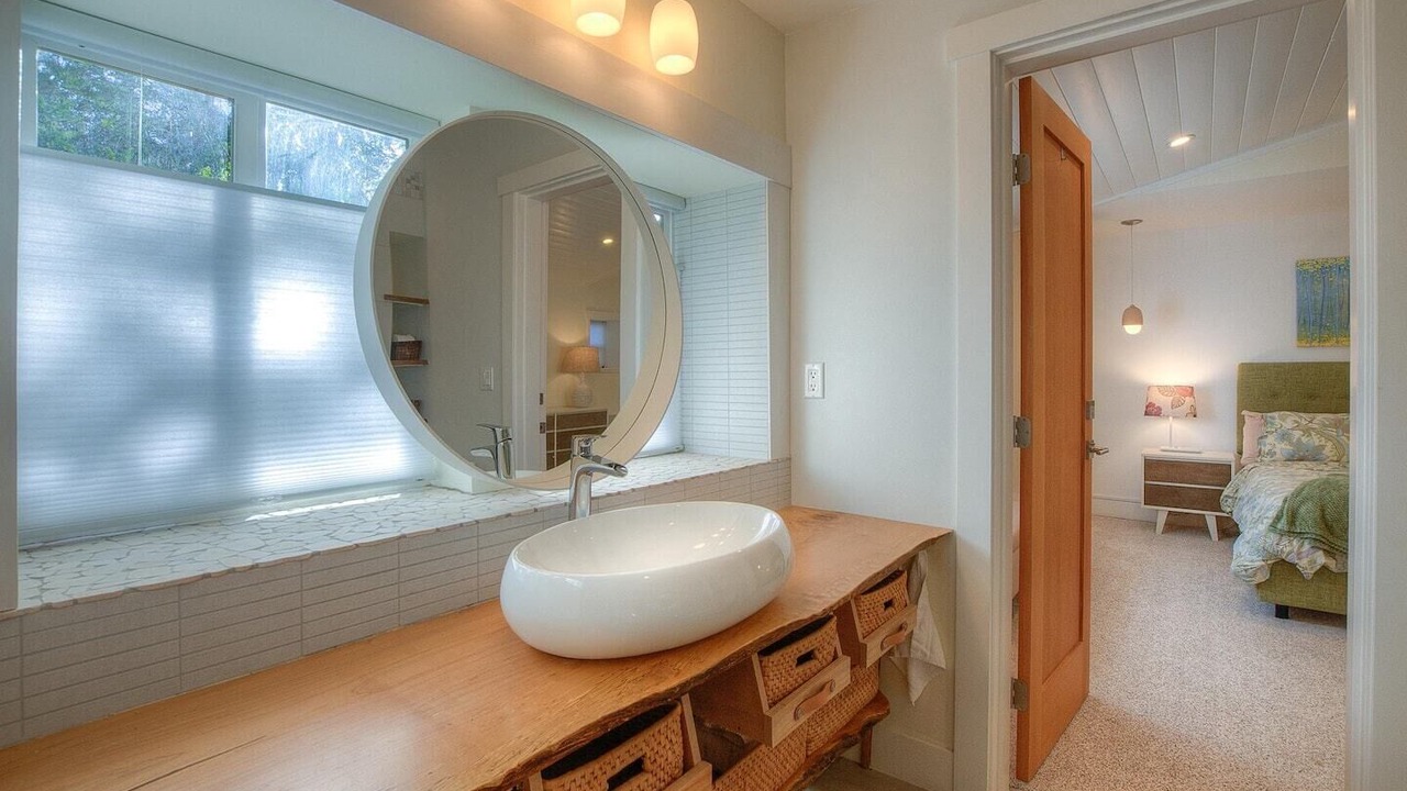 Photo of Bathroom in Eastsound