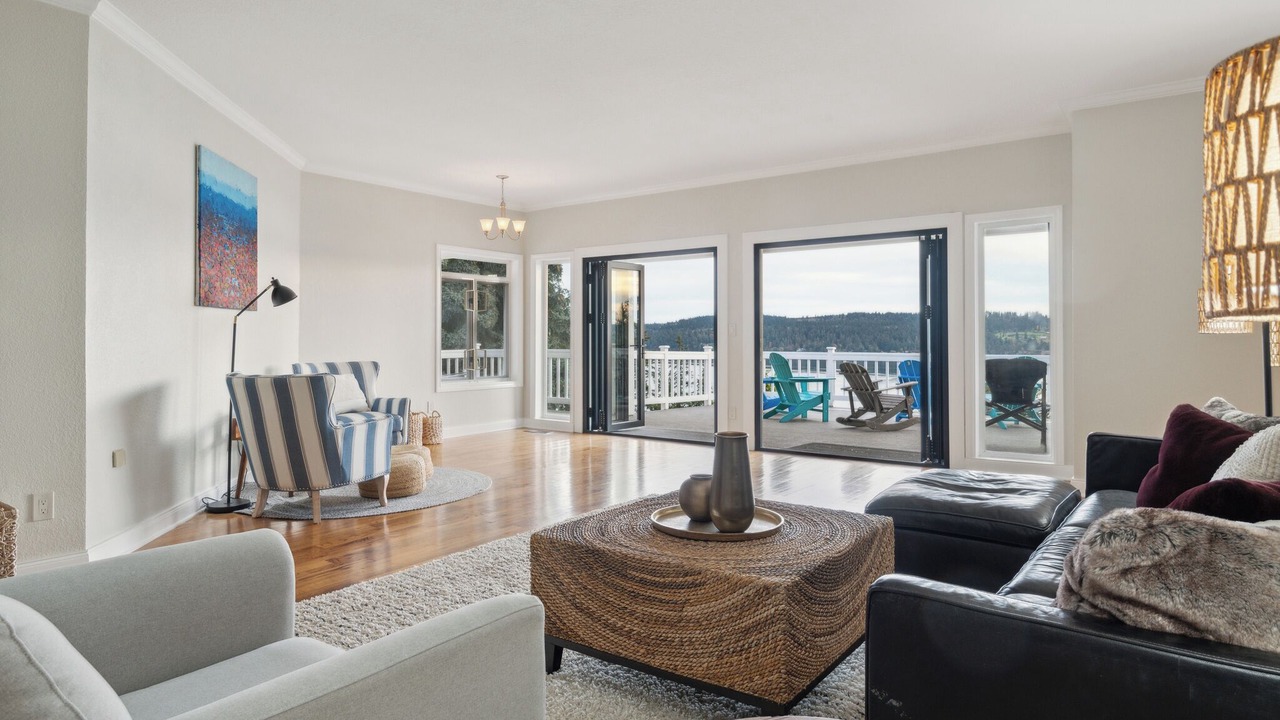Photo of Livingroom in Greenbank